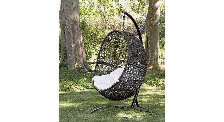 http://sf1.viepratique.fr/wp-content/uploads/sites/8/2017/05/4-fauteuil-de-jardin-sur-pied-en-resine-marron-cocon-1000-12-29-115731_7-750x410.jpg