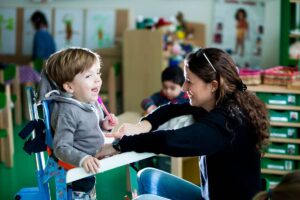 accompagnant-eleves-handicap