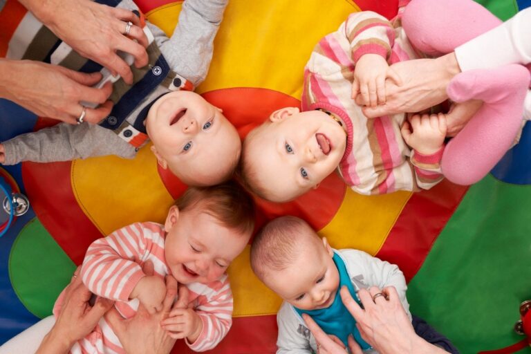 Que faire avec un cap petite enfance, les débouchés - Cesad