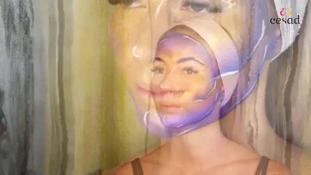 Contour des lèvres avec fard à l'eau bleu