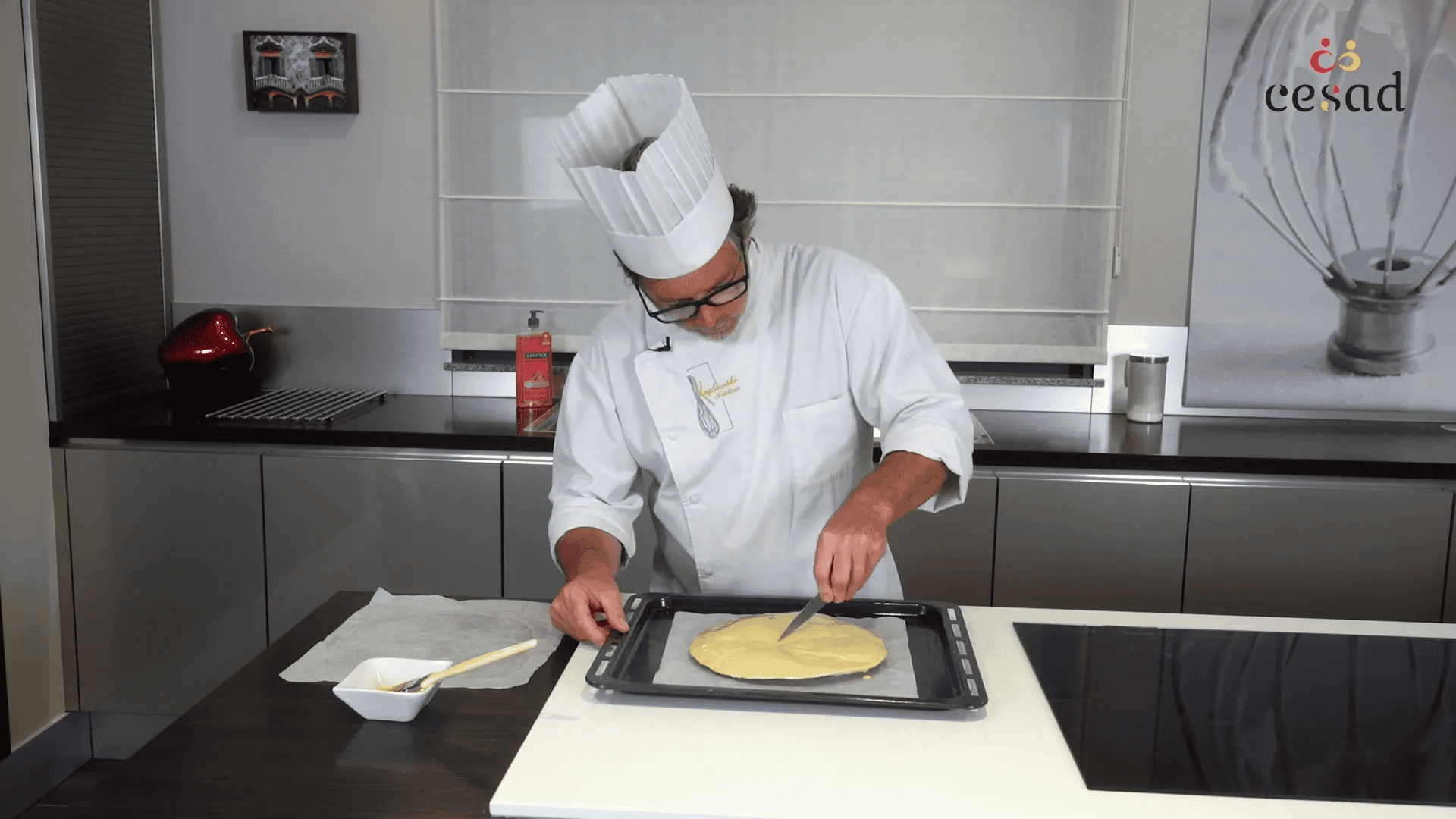 Décoration de la galette avec des motifs