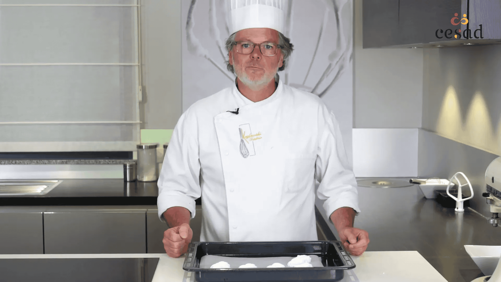 Meringues prêtes à être enfournées