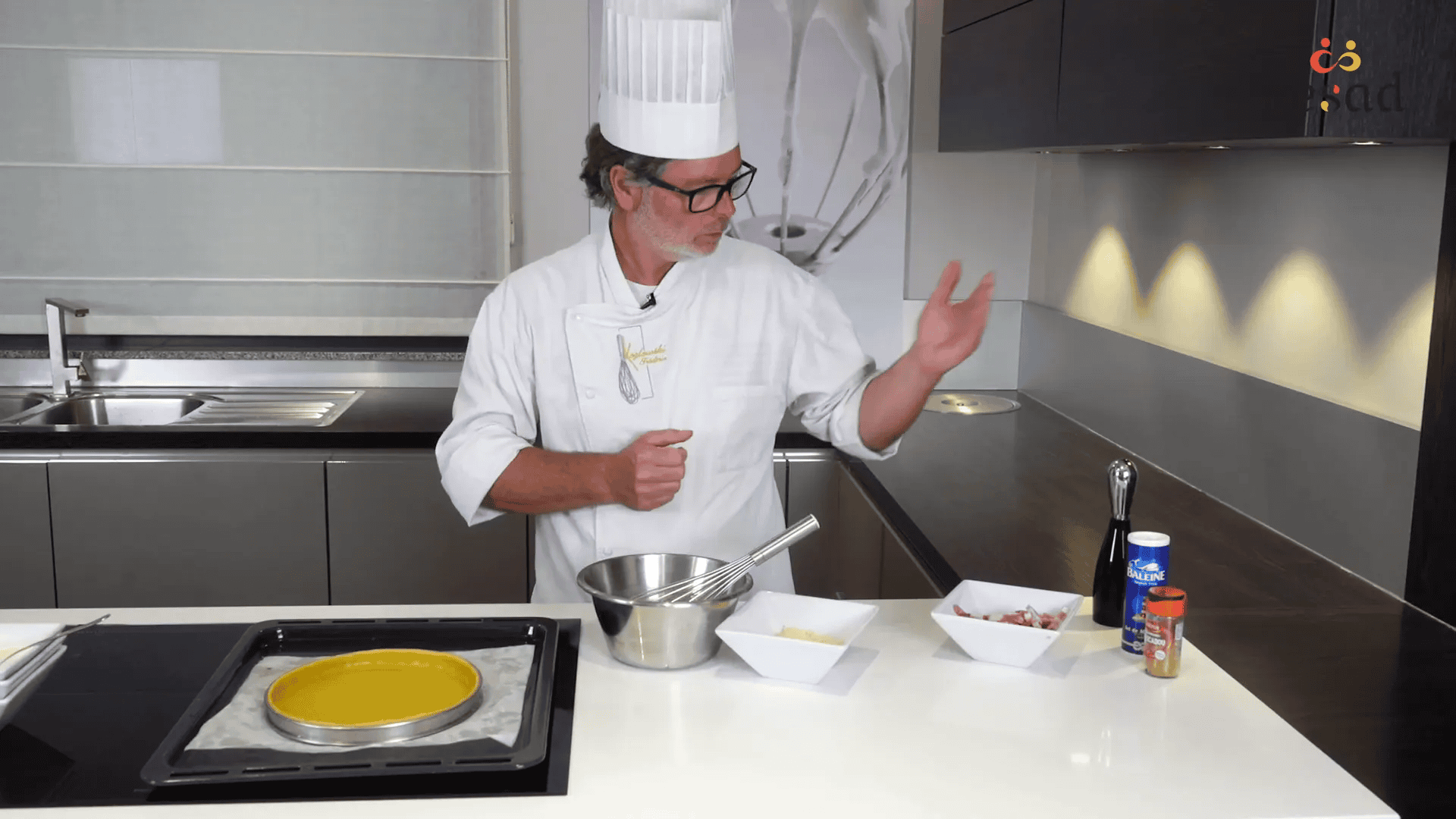 Assaisonner avec du poivre, sel et muscade
