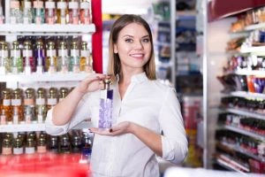 Devenir vendeur parfumerie