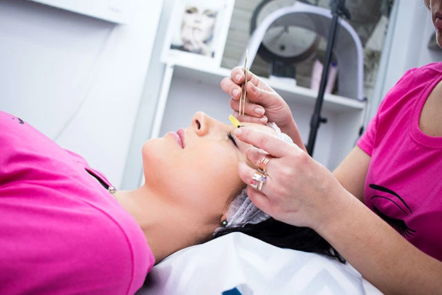 Pratique de l’esthétique à domicile : règles d’hygiène avant les soins